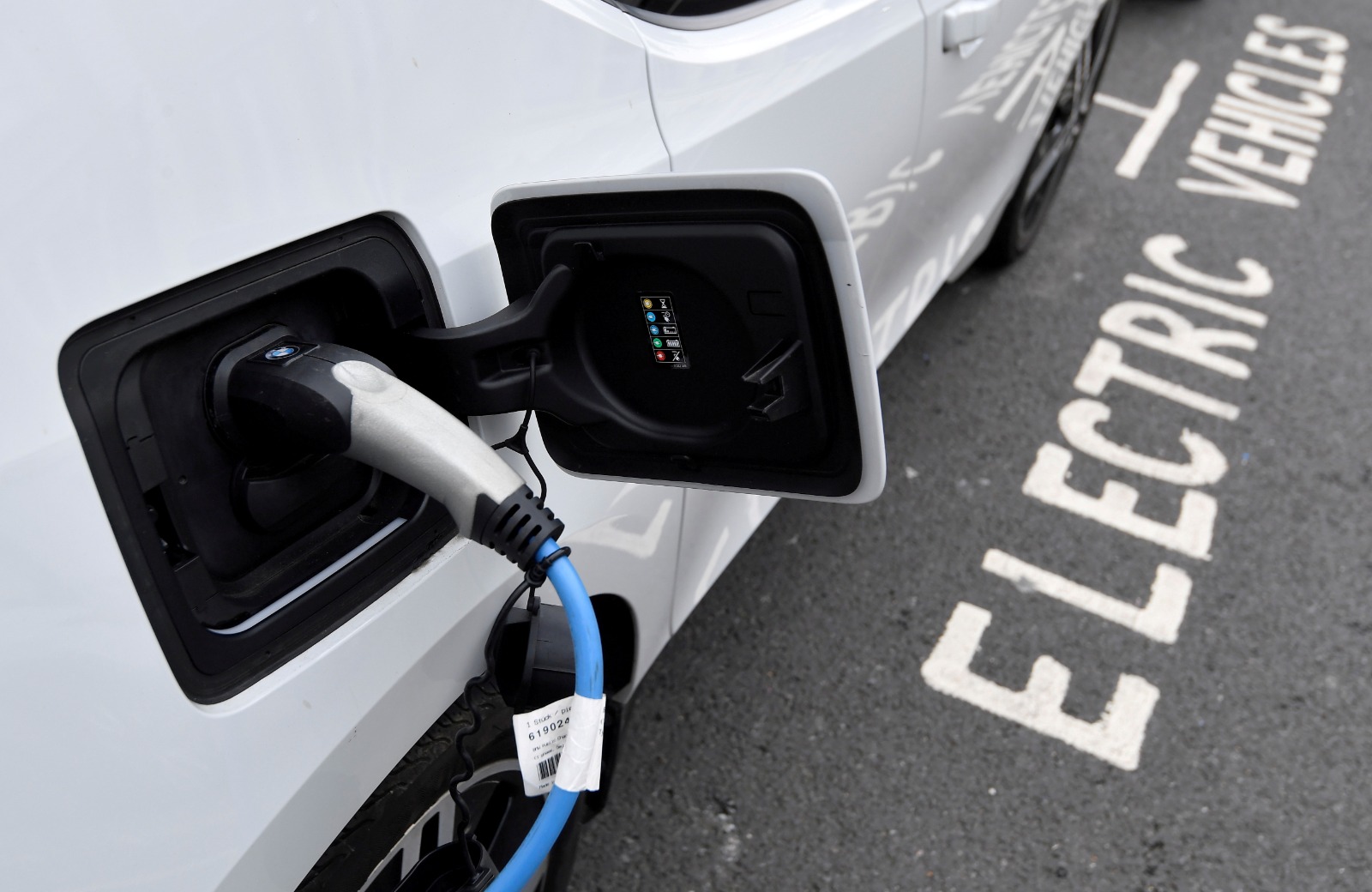 India’s race to become frontrunner of Electric Vehicles in the world