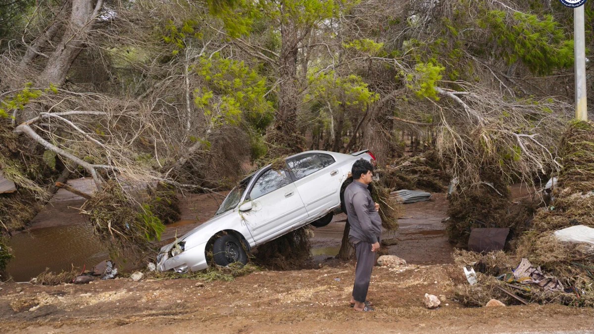 Libya Floods: Pope prays for victims, Palestinian rescue team comes to aid flooding Libya