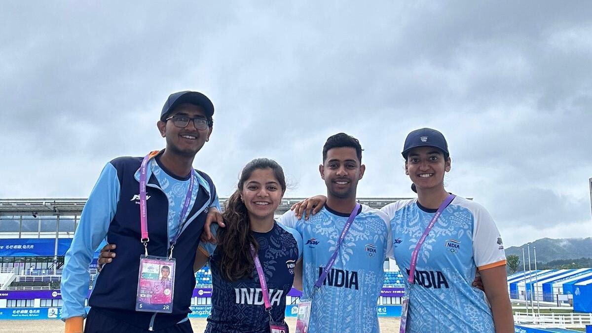 India creates history, clinches Gold medal in equestrian at Asian Games after 41 years