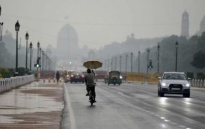 Delhi-NCR experiences rain with strong winds, pleasant weather prevails
