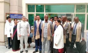 The African delegation observes Indian systems of traditional medicine