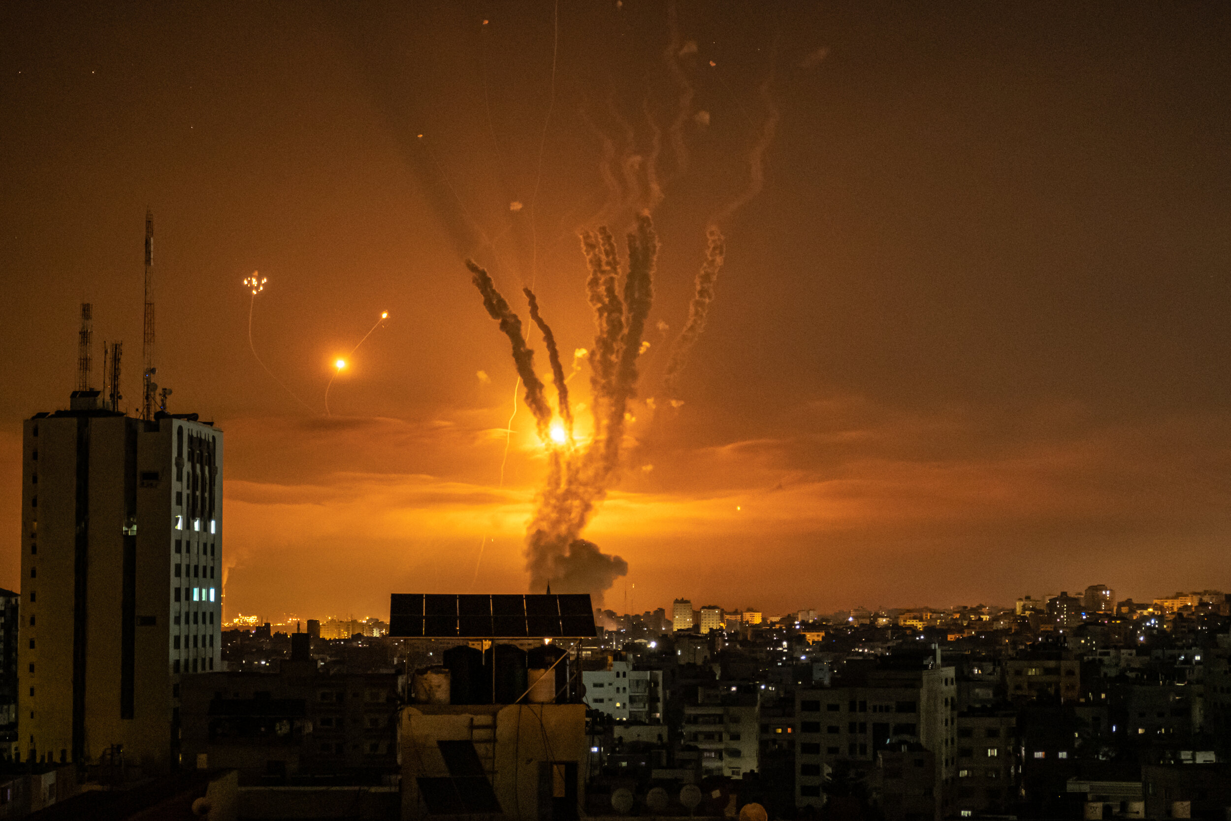 Gaza officials say hospitals come under new Israeli attacks