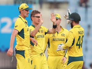 Australia revive their World Cup campaign with 5-wicket win over Sri Lanka