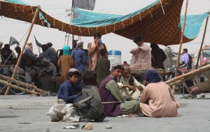 As deadline to leave Pakistan expires, official says over 100,000 Afghans gone home