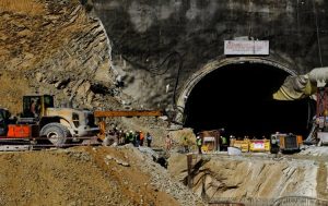 Operation continues to rescue 41 workers trapped in Silkyara tunnel