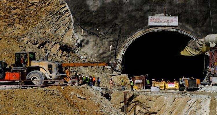 Operation continues to rescue 41 workers trapped in Silkyara tunnel