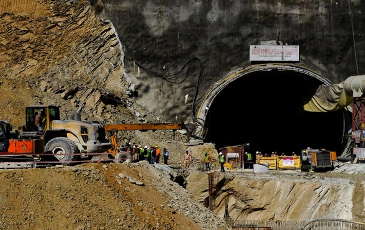 Rescuers drill through debris to reach 41 men trapped in Uttarakhand tunnel