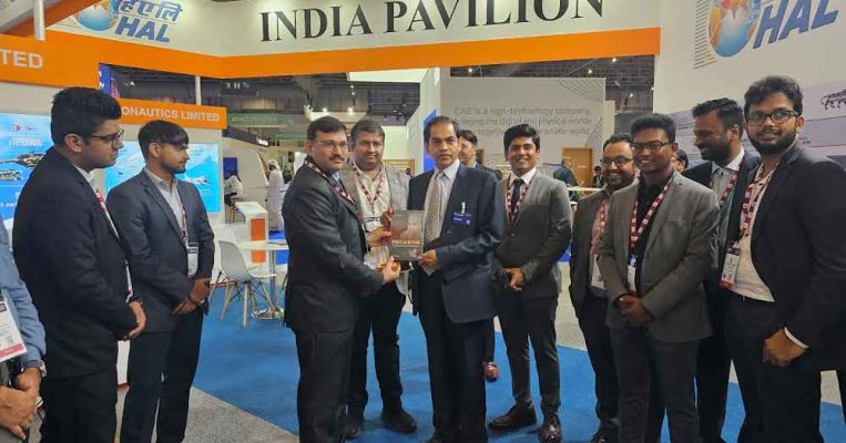 Indian space delegation explores Sharjah’s SRTIP and visits India Pavillion at Dubai Airshow