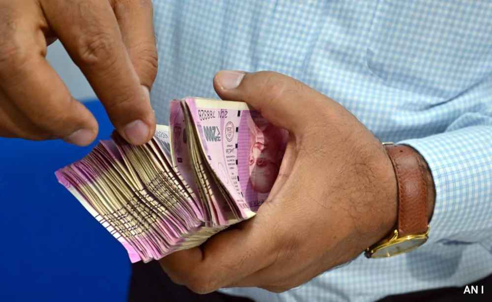 RBI offers convenient Option to send Rs 2,000 notes for Direct Bank Account Credit