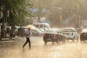 Unpredictable Weather Patterns Grip Northern India: Reports of Rain, Snow, and Temperature Drops