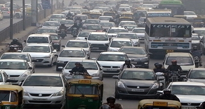 Delhi govt postpones odd-even plan as air quality improves due to rainfall