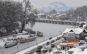 Highways shut, trains suspended as cold wave freezes most of China
