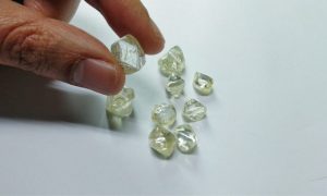 Indian diamond industry set to resume rough diamond imports from December 15 - trade body