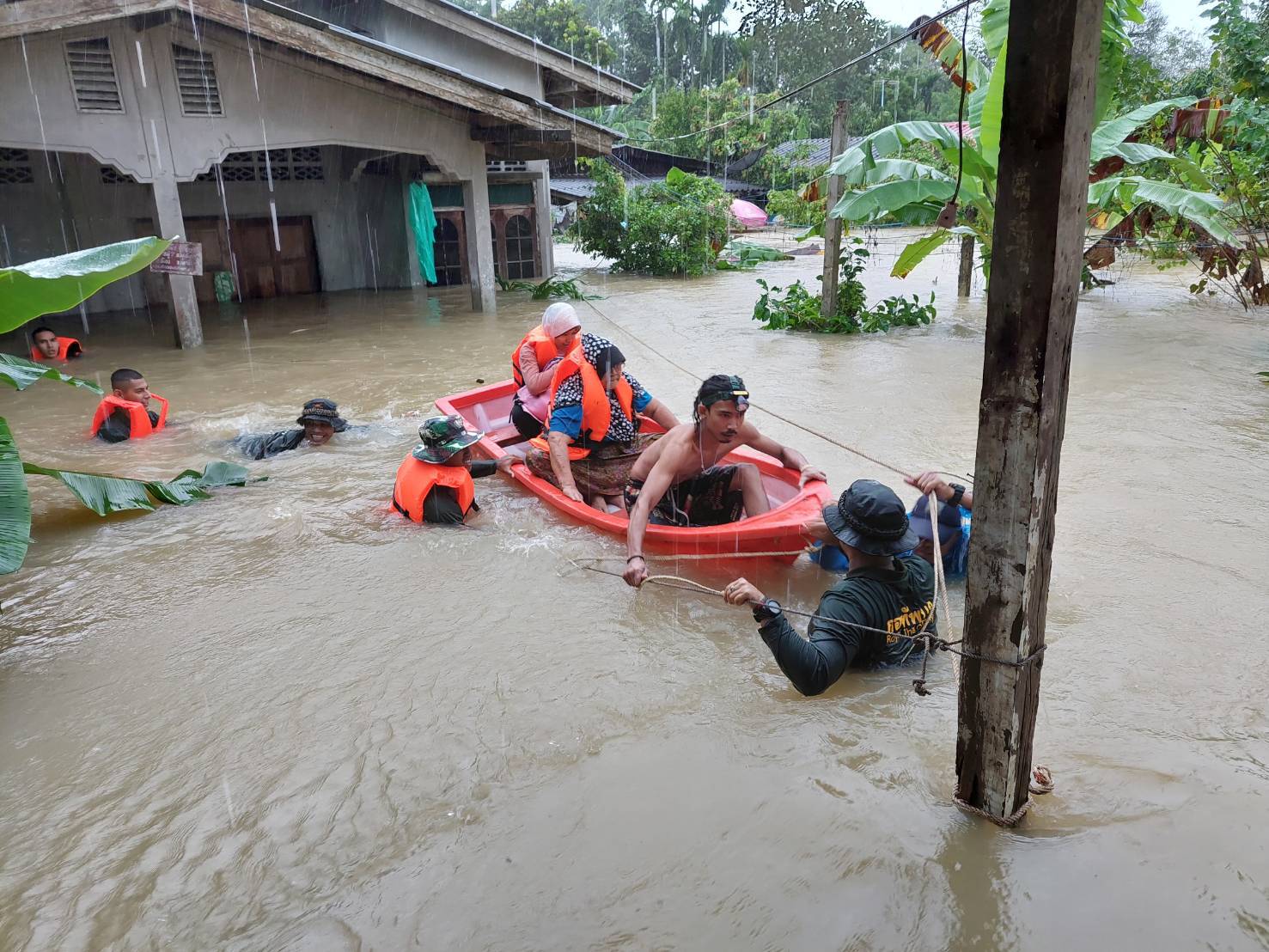 Thailand, Germany grapple with severe flooding on Christmas Day