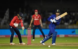 India demolish England by record margin to claim test win