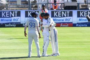 India completed a seven-wicket win in a record-breaking test against South Africa