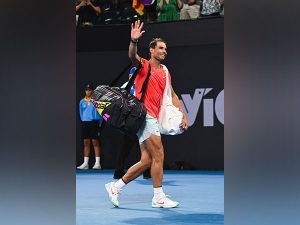 Rafael Nadal withdraws from Australian Open due to muscle injury