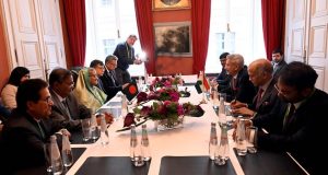 Bangladesh PM for doing business with India through Taka, Rupee