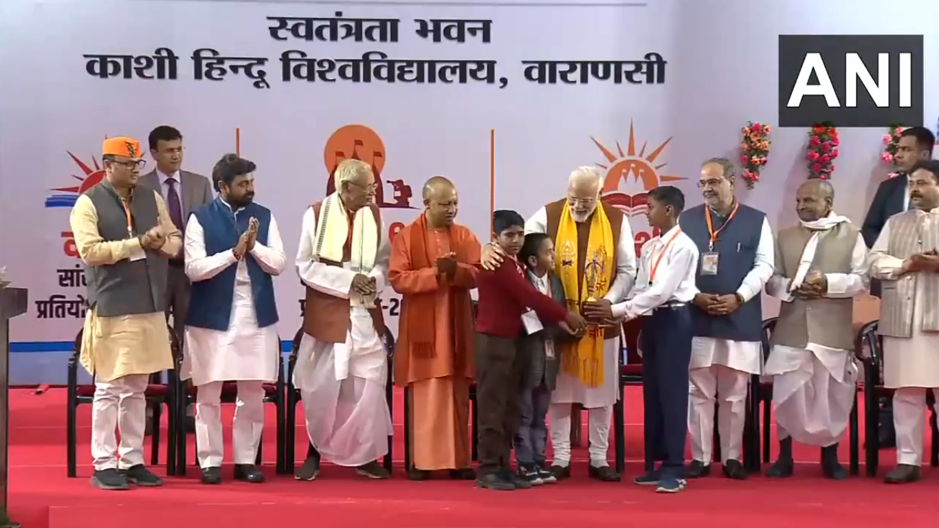 PM Modi distributes prizes to winners of Sansad Sanskrit Pratiyogita in Varanasi