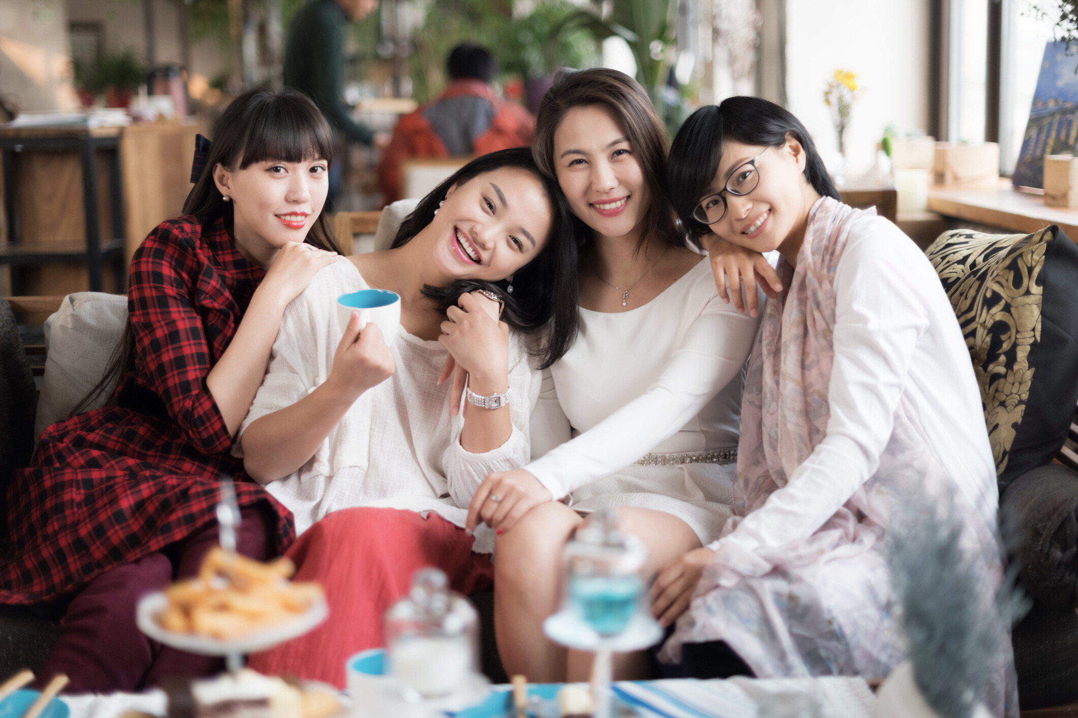 More Chinese women choosing singledom as economy stutters