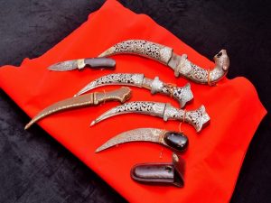 Customs Department returns seized antiquities to Archaeological Survey of India