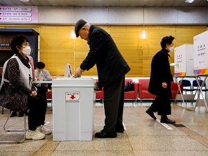 South Koreans vote for new parliament after campaign focused on economy, graft