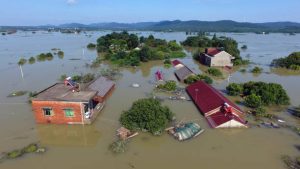 Floods swamp southern China, spark extreme weather fears