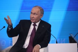 Russia's Vladimir Putin sworn in as president for a fifth term