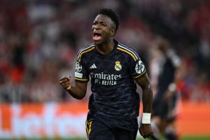 Soccer-Vinicius Jr's double earns Real Madrid 2-2 draw at Bayern in thriller