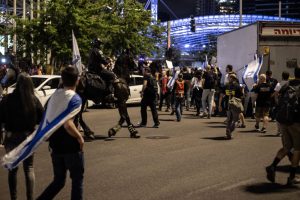 Protesters return to streets across Israel, demanding hostage release