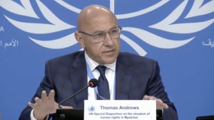 Rohingyas Crisis: UN expert appeals to Bangladesh to reverse its closed border policy