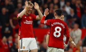 Manchester United hold on to beat Newcastle 3-2 in home finale