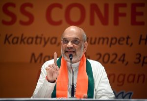 Home Minister Amit Shah leads by 6,37,104 votes in Gujarat's Gandhinagar