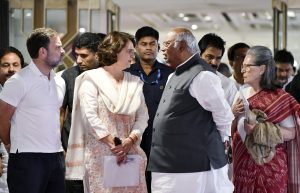 Sonia and Rahul Gandhi lead INDIA bloc protest ahead of 18th Lok Sabha's first session