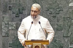 AIMIM chief Owaisi takes oath as Lok Sabha MP with "...Jai Telangana, Jai Palestine”