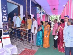 40.09 % voter turnout recorded till 1 pm, Himachal Pradesh leads with 48.63 % turnout