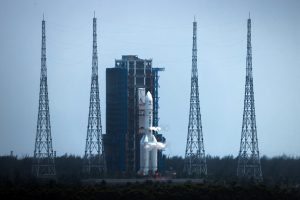 China's lunar probe could return with answer to origins of solar system