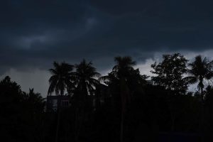 IMD issues yellow alert for rain and thunderstorms in central and southern regions