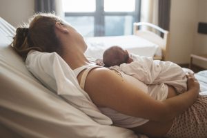 Study finds lateral episiotomy lowers risk of childbirth injury