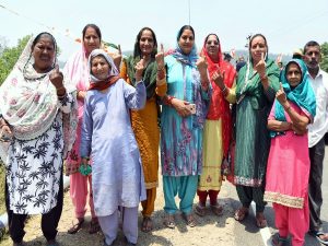 Lok Sabha polls Phase 7: 49.68 pc voter turnout recorded till 3 pm, Jharkhand leads with 60.14 pc