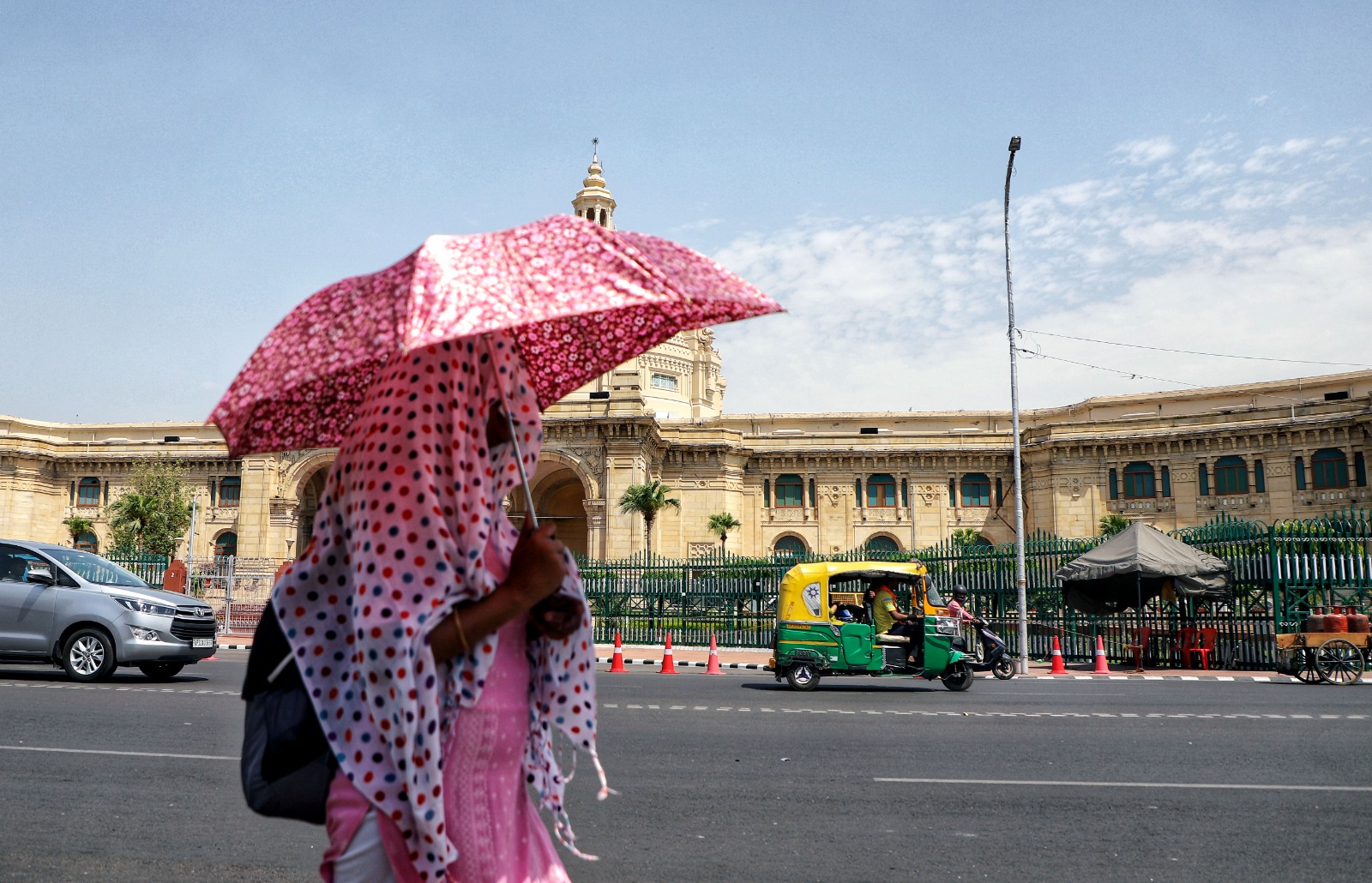 Heatwave, warm nights to persist across parts of India for next 5 days