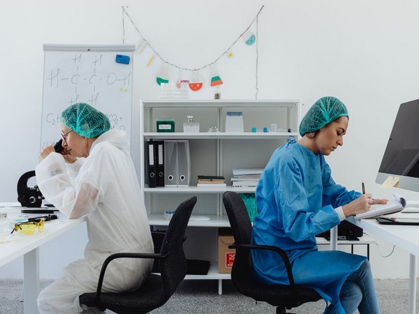 Study finds key steps in stem cell therapy for rare bowel disease