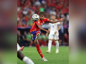 Euro 2024 semi-final: Olmo, Yamal weave magic against France to seal Spain's trip for final in Berlin