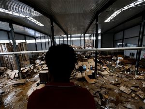 China's manufacturing sector continues to struggle despite effort to revive economy