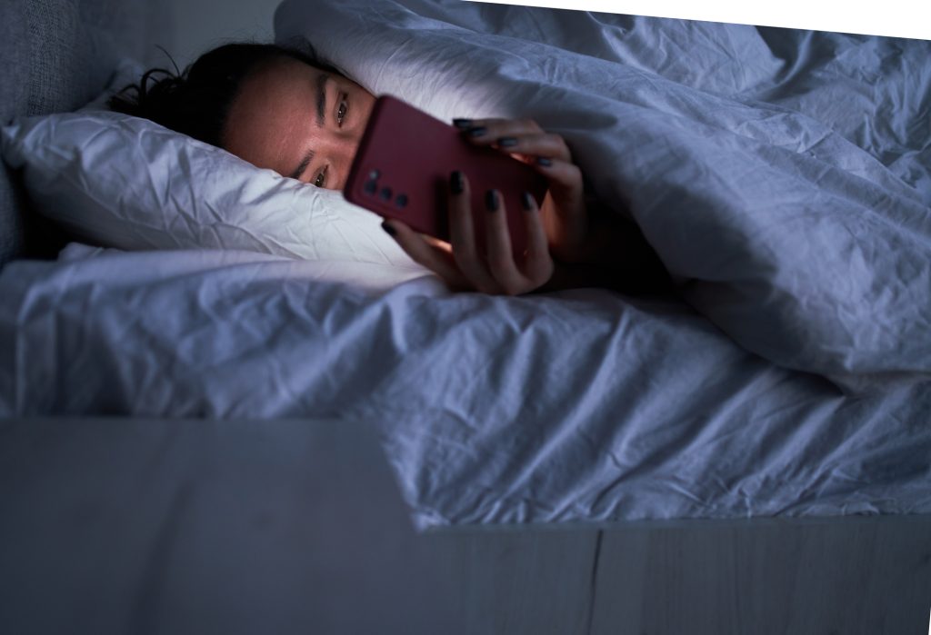 Study finds influence of social media on sleep patterns