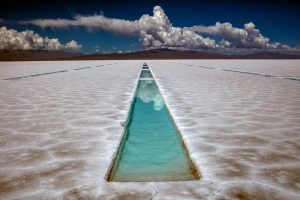 Global lithium sector eyes Argentina's salt flats on tech test run