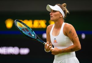 Tennis-Vondrousova out with a whimper, agony for Murray, delight for Djokovic