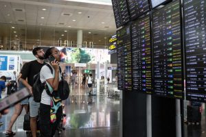Microsoft server outage affects airlines and businesses globally