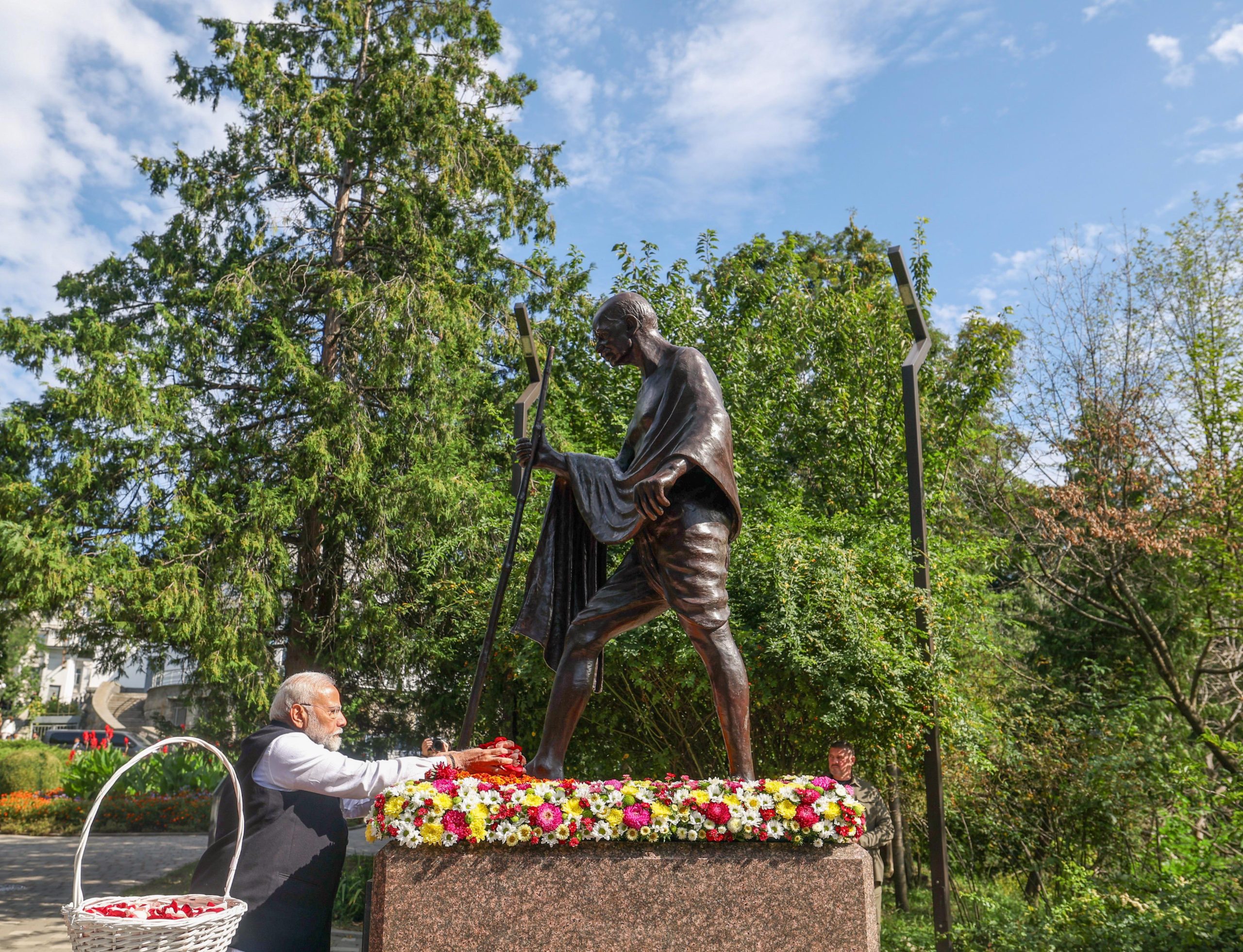 PM Modi pays tribute to Mahatma Gandhi in Kyiv, honours children killed in war