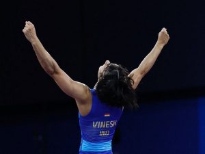 Political leaders rally behind Vinesh Phogat after Olympic disqualification